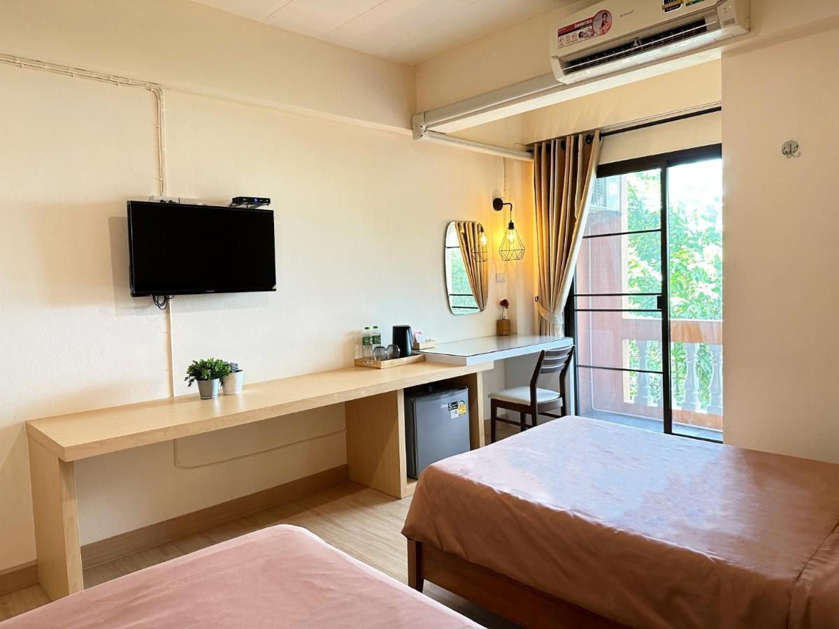 I-Home Residence And Hotel Pluak Daeng Ngoại thất bức ảnh