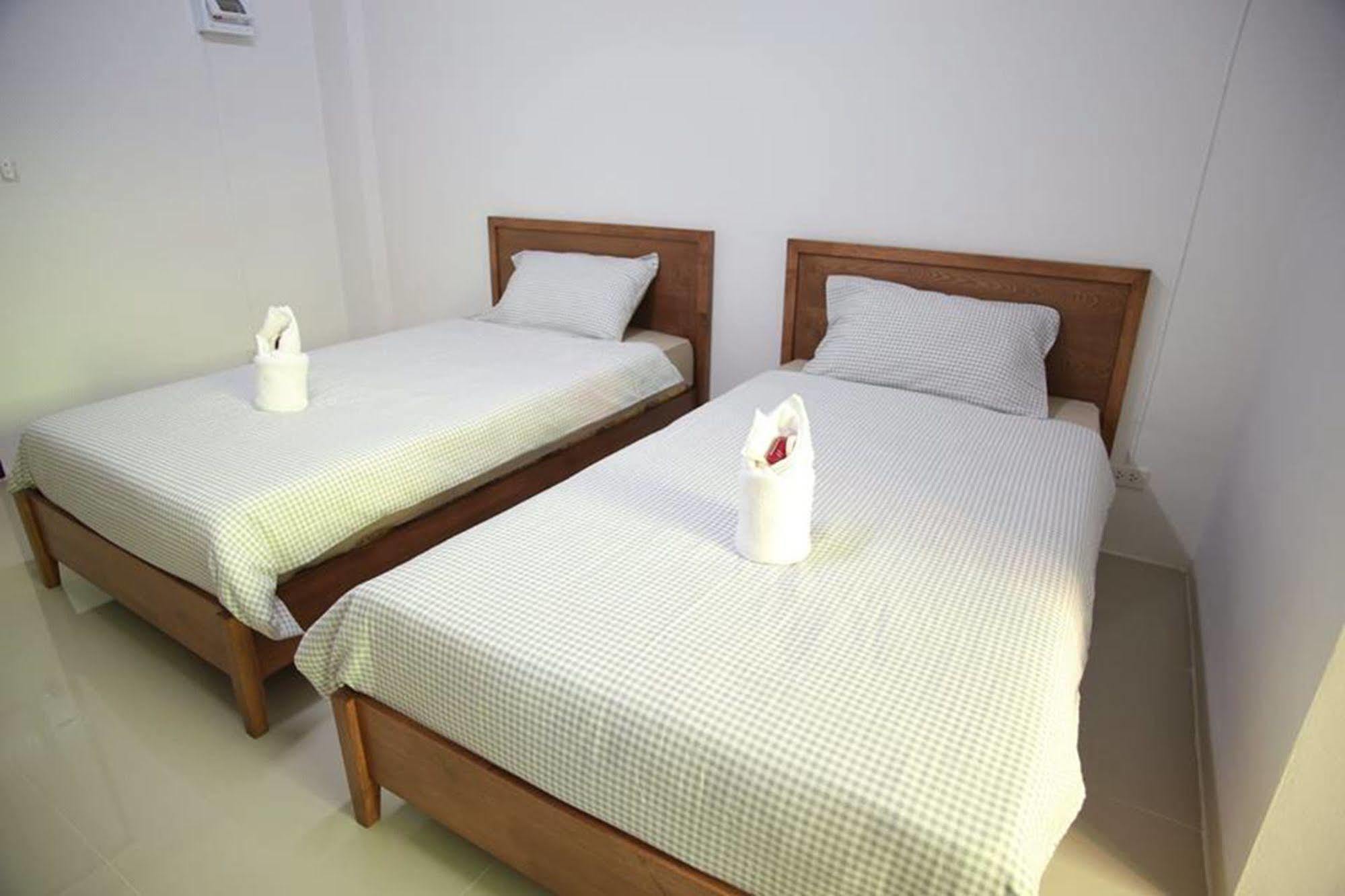 I-Home Residence And Hotel Pluak Daeng Ngoại thất bức ảnh